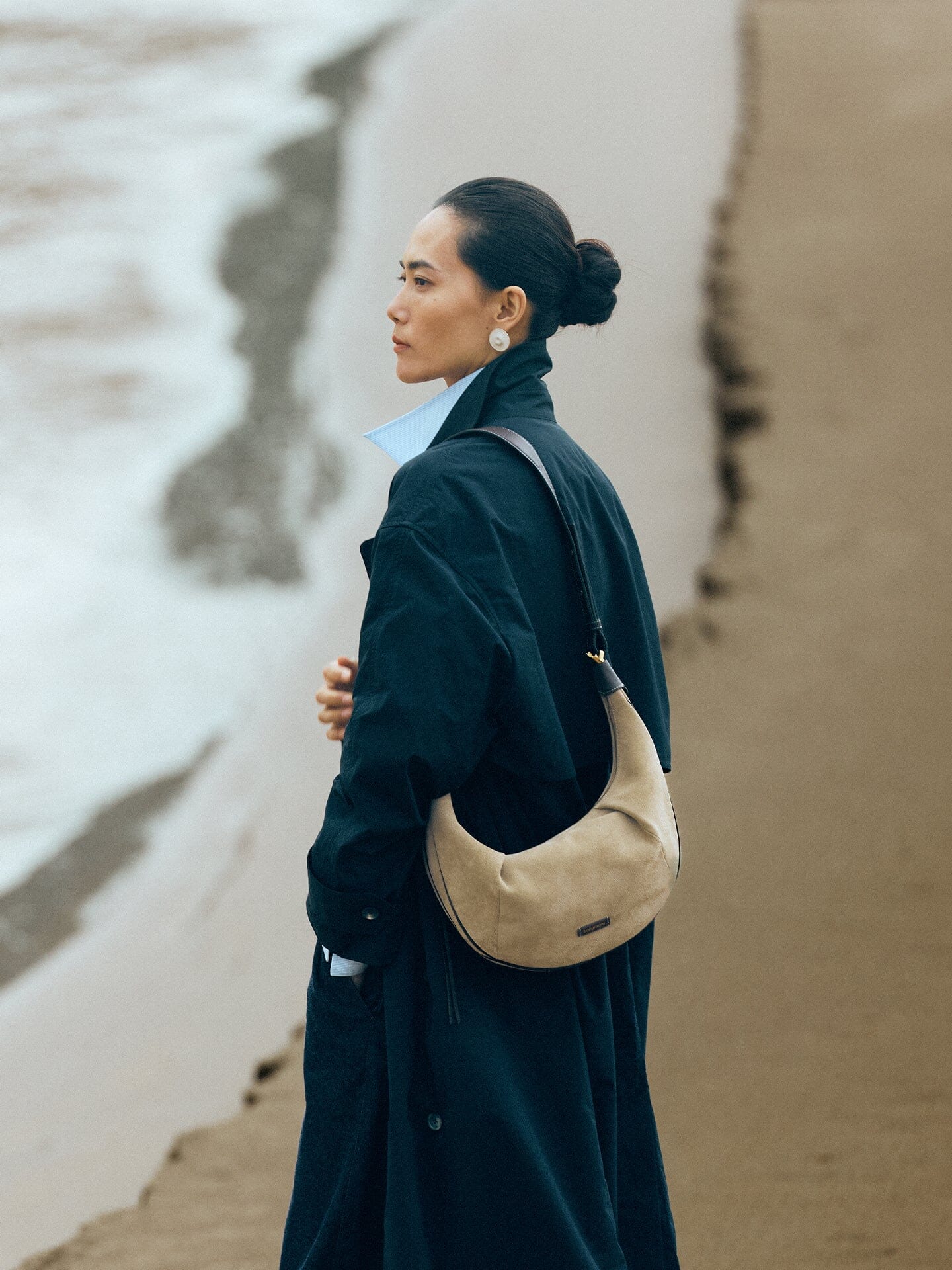 Medium Luna Hobo Bag - Image 3